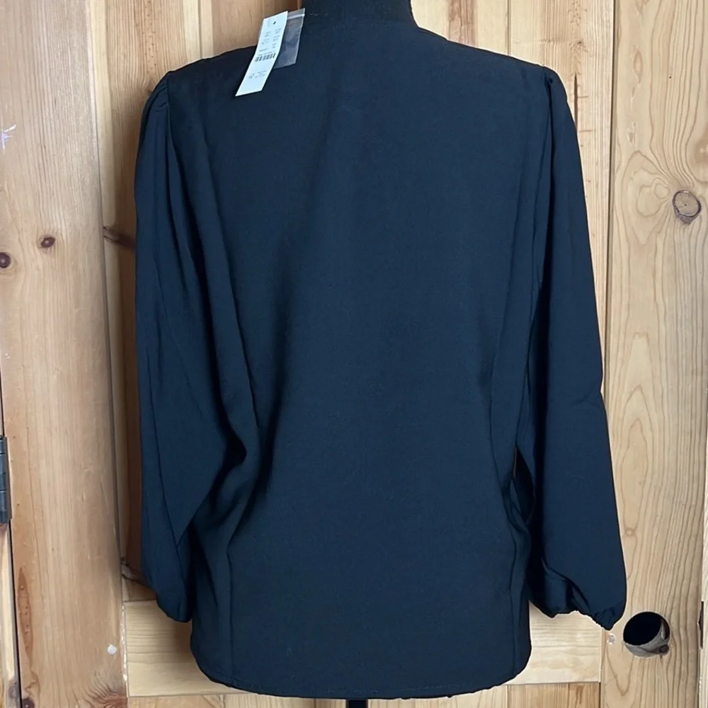 J CREW Puff sleeve Open keyhole blouse